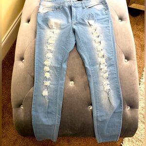 Cute slim fit VIP distressed jeans